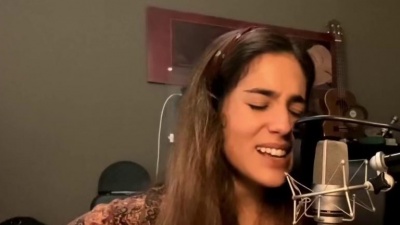 Julia Medina - Sálvate De Ti