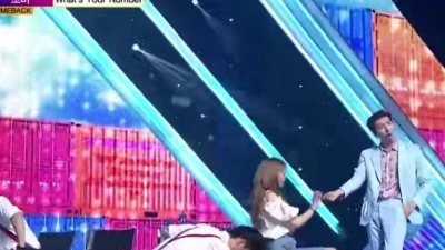 周觅、MBC冠军秀 - What’s Your Number (Live At Show Champion 2016/07/20) (왓츠 유어 넘버)