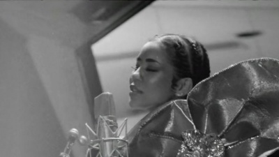 Jhené Aiko、Nas - 10k Hours
