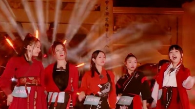 楚笛、吕杺瑶、倪英子、王依玫、林初一、水晶晶女孩、祖瑜兄 - 刀马旦
