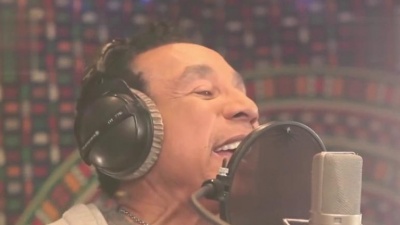 Smokey Robinson、John Legend - Quiet Storm (Studio Video)