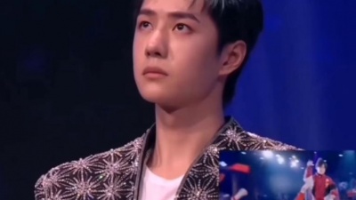 天方夜谈 - 【这就是街舞】易烊千玺大秀，王一博视角