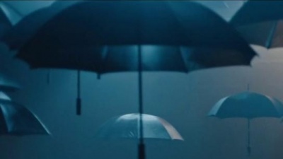 Chris Brown、Clever - Rolls Royce Umbrella