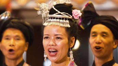 瑞鸣音乐、吴秀才、吴甫勇成、吴成义、吴立忠、吴雪梅、吴桂芝、吴翠连、吴培探 - 松鼠歌 Song of Squirrels