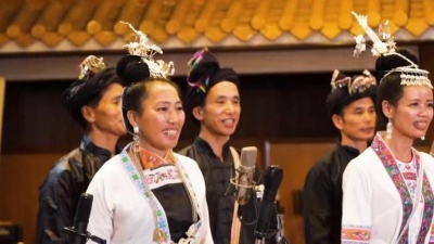 瑞鸣音乐、吴秀才、吴甫勇成、吴成义、吴立忠、吴雪梅、吴桂芝、吴翠连、吴培探 - 高山井水歌 Song of High Mountain and Well Water