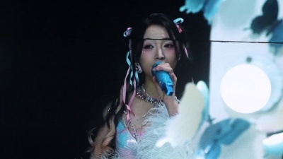 西瓜情报 - 吴宣仪演唱会 好多意料之外的曲目，没想到炒都解散4年了我居然还能听到吴宣仪唱light，再也不是整首歌只能唱七秒歌词的小女孩，而是可以在自己...