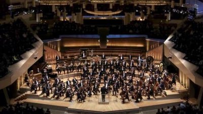 Berliner Philharmoniker、John Williams - Superman March