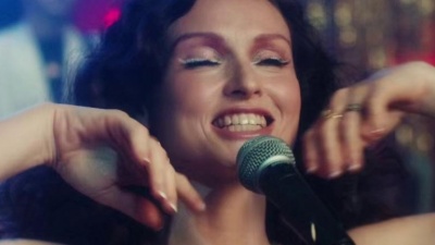 Sophie Ellis-Bextor、The Feeling - While You're Still Young