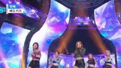 Badkiz - 핫해 (HOTHAE) (Live At Show Music Core 2016/09/24) (Live)