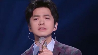 谭咏麟、李健 - 水中传奇