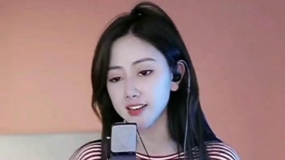 yy苏夏4051小虾米 - 演唱一首动感情歌《你牛什么牛》能歌善舞