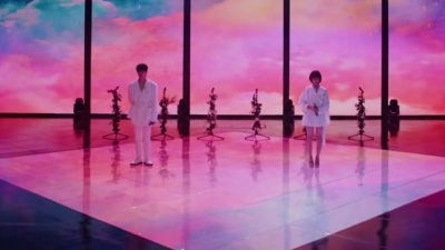 草娥、金东汉 - 빛
