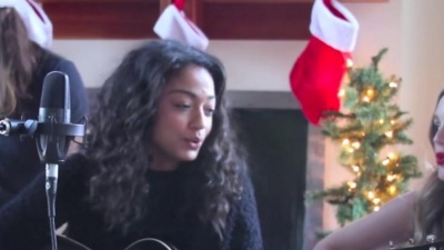 Dana Williams、Leighton Meester - Blue Christmas