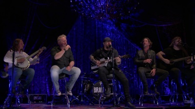 Brantley Gilbert - Bottoms Up