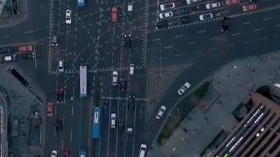 Louie、陆星材 - 四车道公路