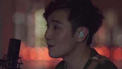 狄以达 - 第一次拥抱