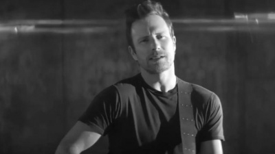 Dierks Bentley、Elle King - Different For Girls