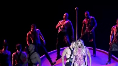 Britney Spears、G-Eazy - Make Me…