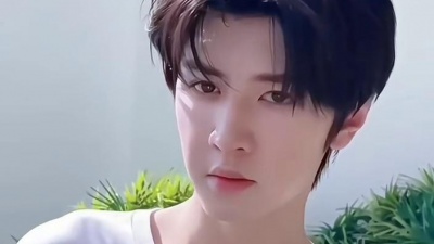 爆爆公子 - 这双眼好像要把我勾进去了#陈哲远#