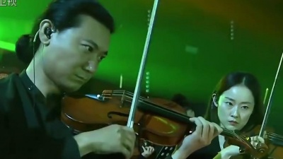 侧田 - 追