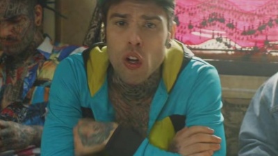 J-AX、Fedez - Vorrei ma non posto