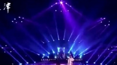 铁手 - 白雪用越剧演绎流行歌曲《月亮惹的祸》，曲风新颖，别有一番滋味