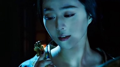 幻音阁 - 一首好听的古风歌曲《笑纳》撑伞接落花，看那西风骑瘦马