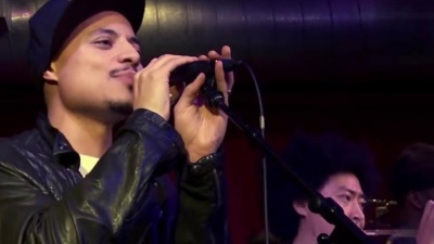 José James - Trouble (Live from KCRW Los Angeles @ Apogee’s Berkeley Street Studio)