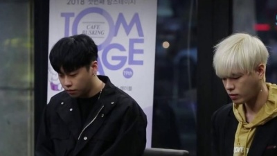 June、郑振宇、JUNE - Lonely (Live)