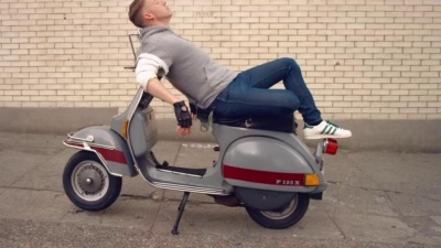 Macklemore & Ryan Lewis、Eric Nally、Kool Moe Dee、Grandmaster Caz、Melle Mel、Macklemore、Ryan Lewis - Downtown (feat. Eric Nally, Melle Mel, Kool Moe Dee & Grandmaster Caz)