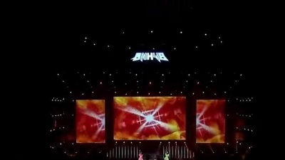 李艺彤、冯薪朵 - 燃烧的路 (2015年度金曲大赏演唱会上海站)