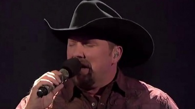 Tate Stevens - Living On a Prayer (The X Factor Live)
