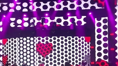 Carly Rae Jepsen - I Really Like You (Live At Jingle Bell Ball 2015)