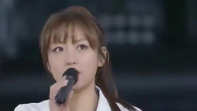 AKB48 - 制服が邪魔をする (Live At 横浜スタジアム)