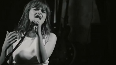 Gabrielle Aplin - Slip Away (Live At Wiltons Music Hall)