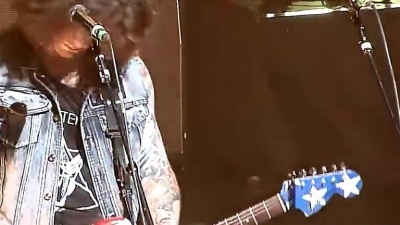 Fall Out Boy - Young Volcanoes (Live At Olympia)