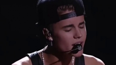 Justin Bieber(贾斯汀·比伯) - As Long As You Love Me + Beauty And the BeastAs  (2012 American Music Awards)