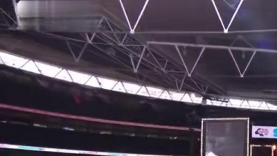 Olly Murs - Dance With Me Tonight (Live At Capital's Summertime Ball 2017)