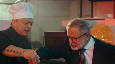 Khaled、Nyno Vargas、Los Yakis、Israel Amador、Big Lois - Chocolate con Pan(feat. Israel Amador, Big Lois)