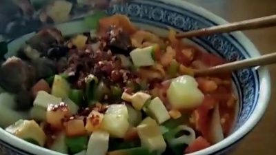 妖女 - 『摇滚之城』萌哥摇滚喋饭 第二集 西安名吃:牛肉扯面！