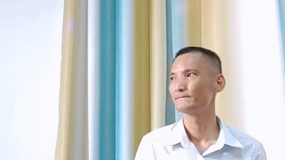 中一佳 - 为你留下伤心的泪，我的故事你懂的我·