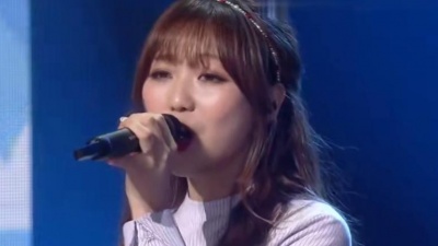 LOVELYZ、不朽的名曲 - 사랑 사랑 누가 말했나 + 꿈을 먹는 젊은이 (Live At Immortal Songs 2 2016/09/24) (爱情 爱情 谁说过吗 & 以梦为食的年轻人)