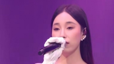 豆豆果 - 贺三《明日指南》2023第四届TMEA腾讯音乐娱乐盛典现场