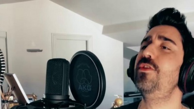Alex Ubago、Alvaro Soler、Andres Suarez、Blas Cantó、Carlos Baute、Conchita、David Bisbal、David Otero、David Summers、Despistaos、Diana Navarro、Dvicio、Efecto Mariposa、Efecto Pasillo、Ele、Georgina、India Martinez、Jose Merce、Josemi Carmona、Manuel Carrasco、Melendi - Resistiré