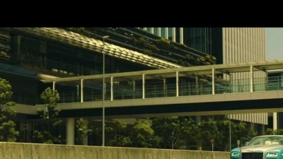 AK-69、¥ELLOW BUCKS - Bussin’
