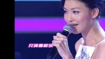 李彩桦、吉杰 - 小城故事（feat. 吉杰）【现场版】