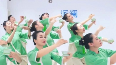吾爱音乐 - 舞蹈《一袭龙井香》致敬经典旋律，清香袭来 可清心也…