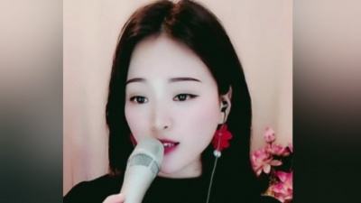 Baby梦心儿 - 老歌的歌词都挺挺羞涩的吗？