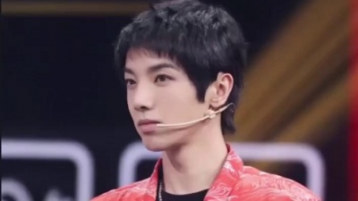 晴天悠云 - 华晨宇王牌对王牌传声筒第1集。#华晨宇