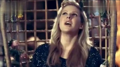 Ellie Goulding - Under the Sheets